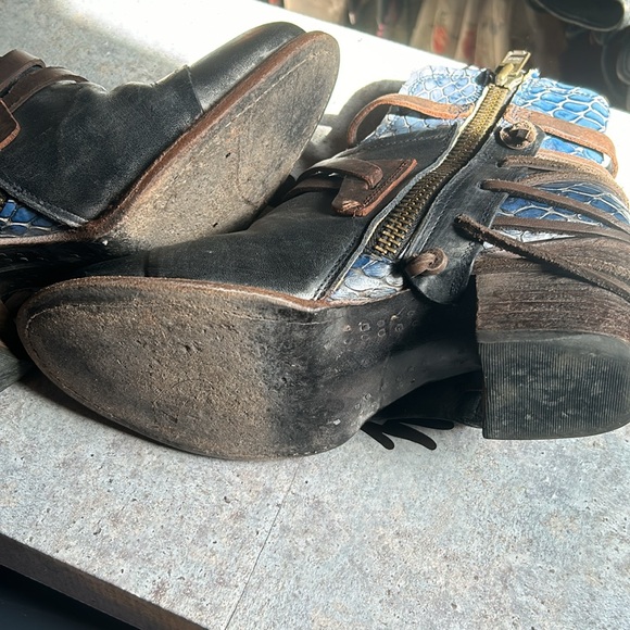 Freebird by Steven - Picture 2 of 15